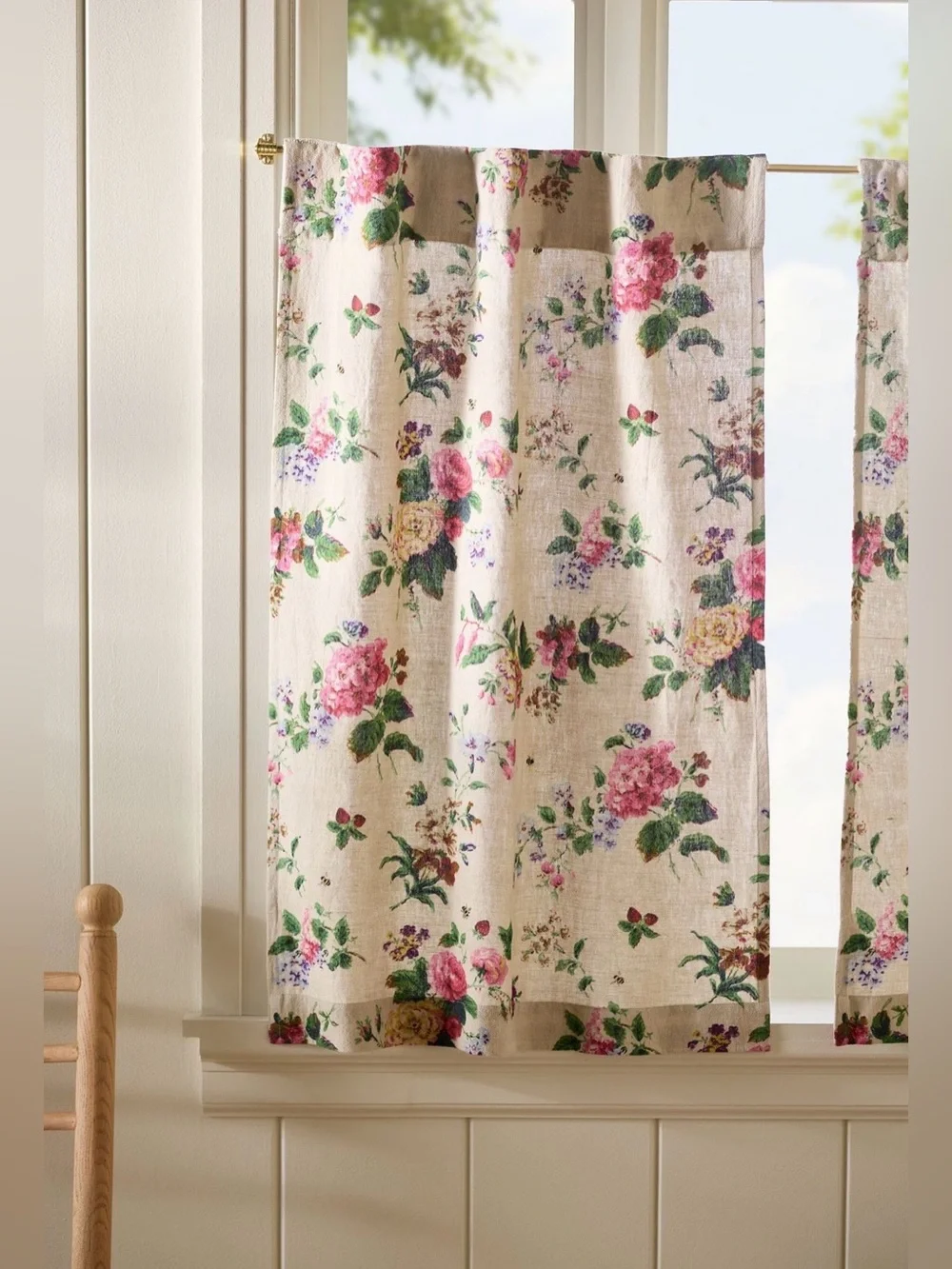 Anthropologie Camille Cotton Linen Floral Cafe Curtains, Set ot 2
